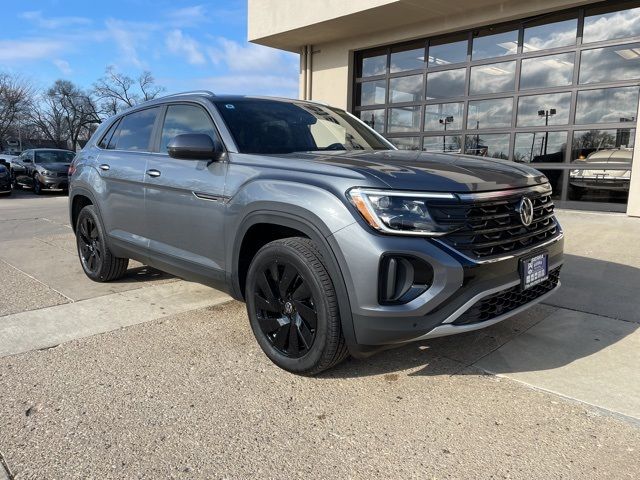 2025 Volkswagen Atlas Cross Sport 2.0T SE Technology