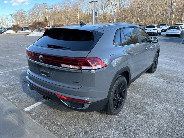 2025 Volkswagen Atlas Cross Sport 2.0T SE Technology