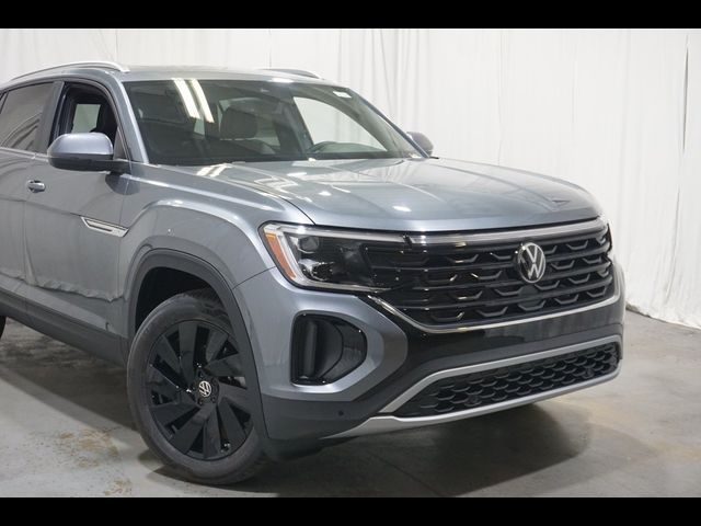 2025 Volkswagen Atlas Cross Sport 2.0T SE Technology