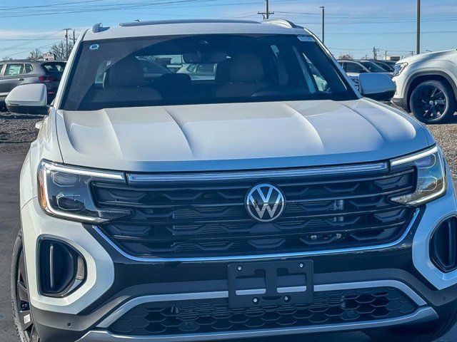 2025 Volkswagen Atlas Cross Sport 2.0T SE Technology