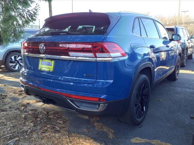 2025 Volkswagen Atlas Cross Sport 2.0T SE Technology