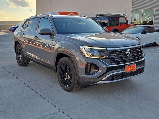 2025 Volkswagen Atlas Cross Sport 2.0T SE Technology