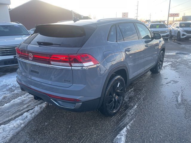 2025 Volkswagen Atlas Cross Sport 2.0T SE Technology