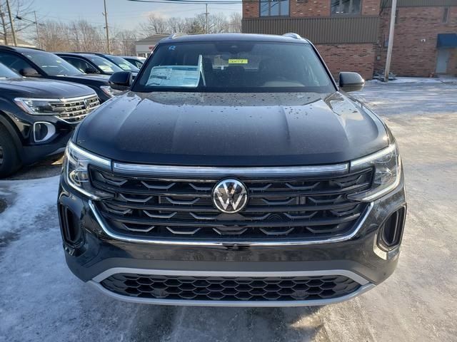 2025 Volkswagen Atlas Cross Sport 2.0T SE Technology