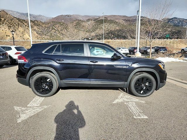 2025 Volkswagen Atlas Cross Sport 2.0T SE Technology