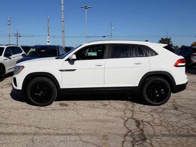 2025 Volkswagen Atlas Cross Sport 2.0T SE Technology