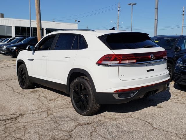 2025 Volkswagen Atlas Cross Sport 2.0T SE Technology