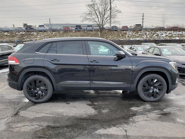 2025 Volkswagen Atlas Cross Sport 2.0T SE Technology