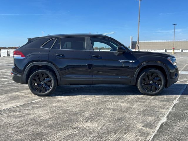 2025 Volkswagen Atlas Cross Sport 2.0T SE Technology