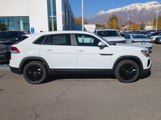 2025 Volkswagen Atlas Cross Sport 2.0T SE Technology