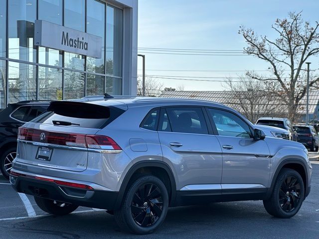 2025 Volkswagen Atlas Cross Sport 2.0T SE Technology