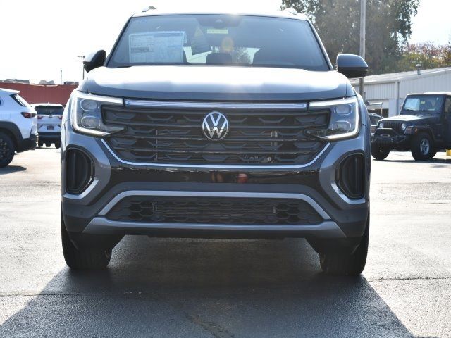 2025 Volkswagen Atlas Cross Sport 2.0T SE Technology