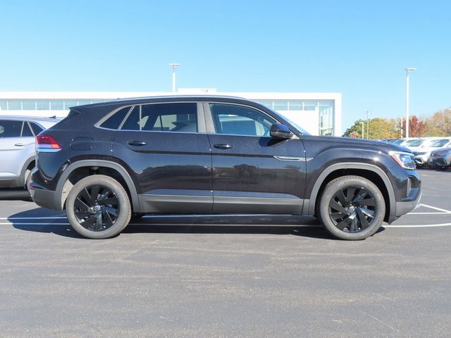 2025 Volkswagen Atlas Cross Sport 2.0T SE Technology