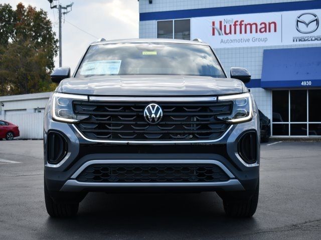 2025 Volkswagen Atlas Cross Sport 2.0T SE Technology