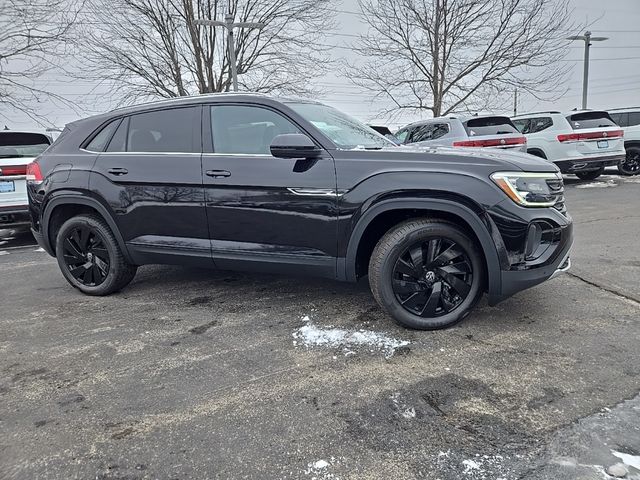 2025 Volkswagen Atlas Cross Sport 2.0T SE Technology