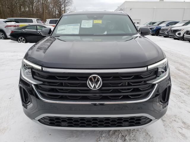 2025 Volkswagen Atlas Cross Sport 2.0T SE Technology