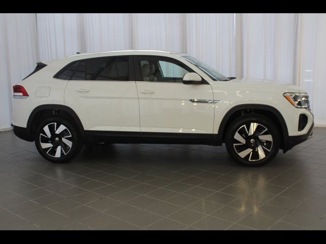 2025 Volkswagen Atlas Cross Sport 2.0T SE Technology