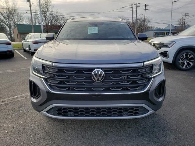 2025 Volkswagen Atlas Cross Sport 2.0T SE Technology