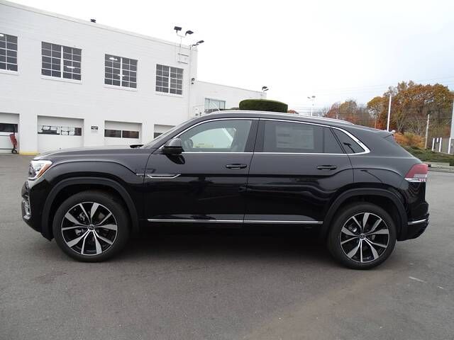 2025 Volkswagen Atlas Cross Sport 2.0T SEL Premium R-Line