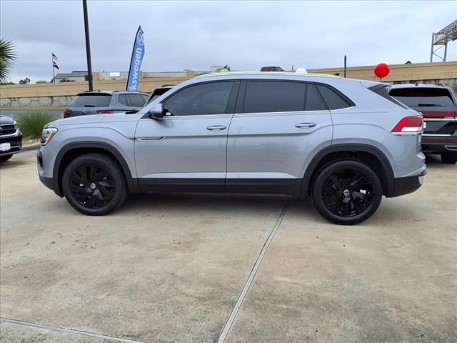 2025 Volkswagen Atlas Cross Sport 2.0T SE Technology