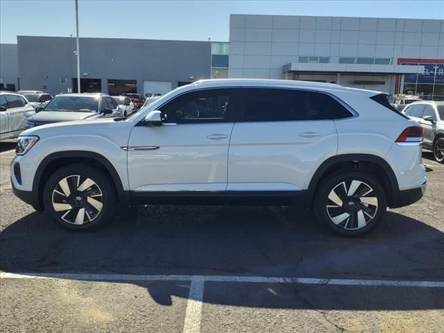 2025 Volkswagen Atlas Cross Sport 2.0T SEL