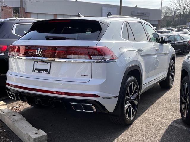 2025 Volkswagen Atlas Cross Sport 2.0T SEL Premium R-Line