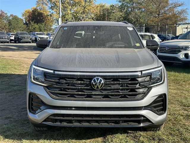 2025 Volkswagen Atlas Cross Sport 2.0T SEL R-Line Black