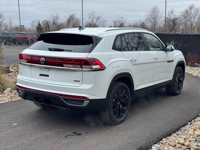 2025 Volkswagen Atlas Cross Sport 2.0T SE Technology