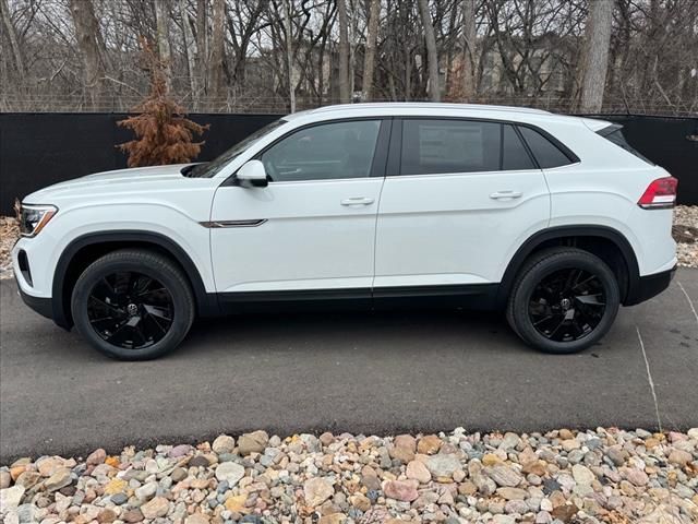 2025 Volkswagen Atlas Cross Sport 2.0T SE Technology