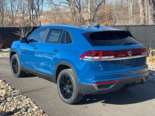 2025 Volkswagen Atlas Cross Sport 2.0T SE Technology