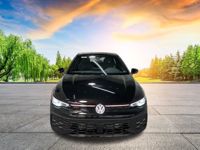 2025 Volkswagen Golf GTI SE
