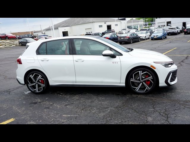2025 Volkswagen Golf GTI SE
