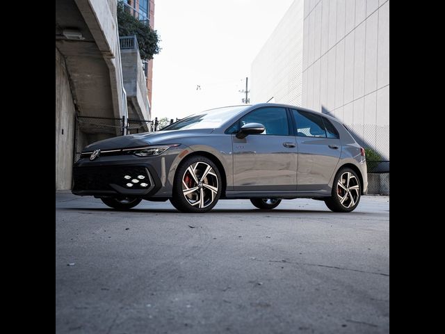 2025 Volkswagen Golf GTI SE