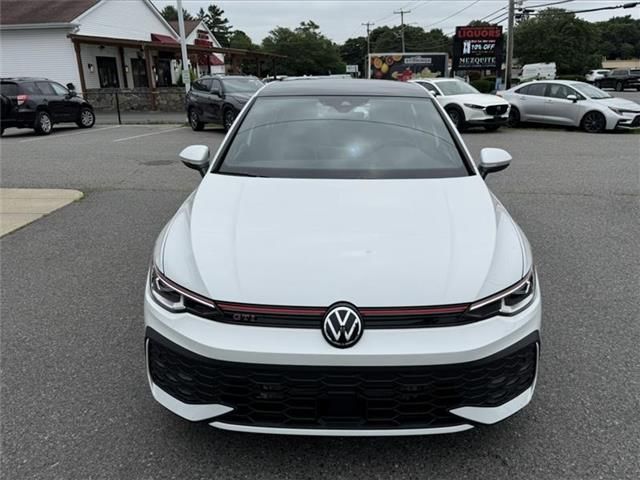 2025 Volkswagen Golf GTI SE