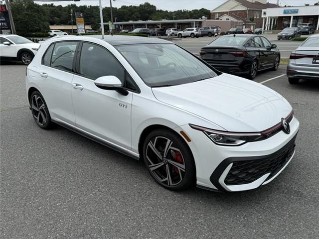 2025 Volkswagen Golf GTI SE