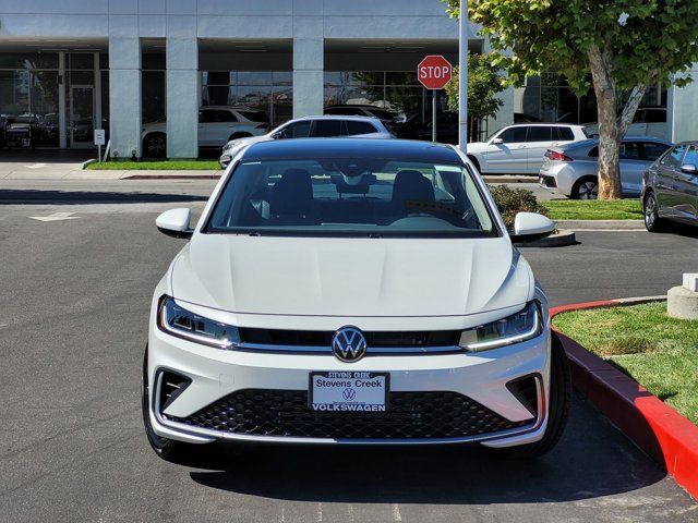 2025 Volkswagen Jetta SE