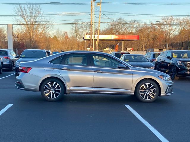 2025 Volkswagen Jetta SE