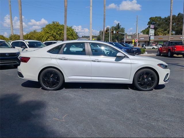 2025 Volkswagen Jetta SE