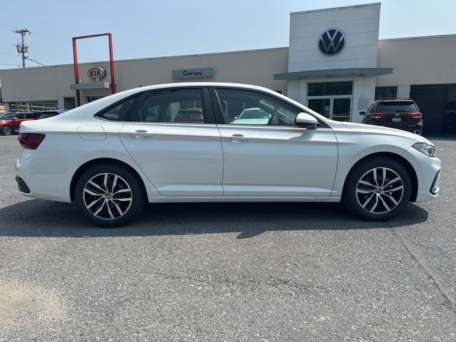 2025 Volkswagen Jetta SE