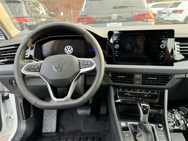 2025 Volkswagen Jetta SE