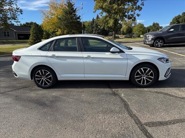 2025 Volkswagen Jetta SE