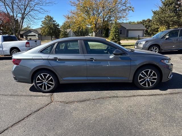 2025 Volkswagen Jetta SE