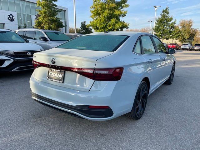 2025 Volkswagen Jetta SE