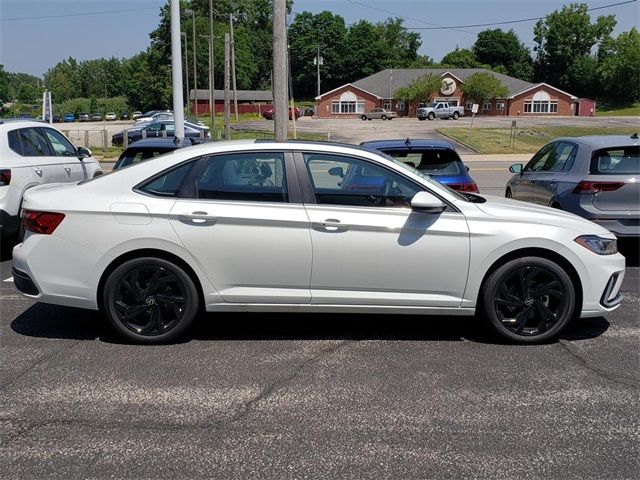 2025 Volkswagen Jetta SE