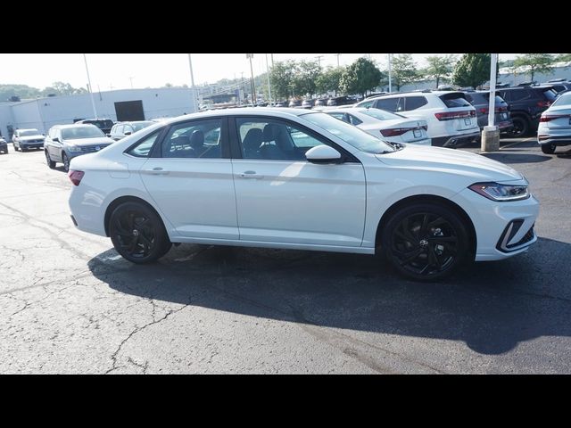 2025 Volkswagen Jetta SE