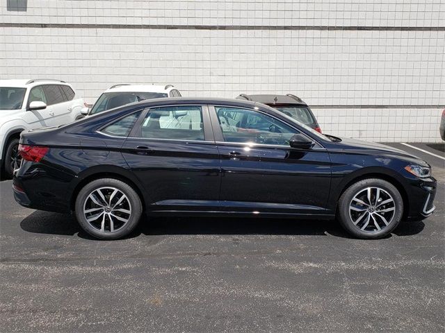 2025 Volkswagen Jetta SE