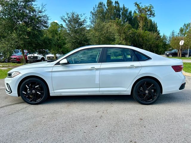 2025 Volkswagen Jetta SE