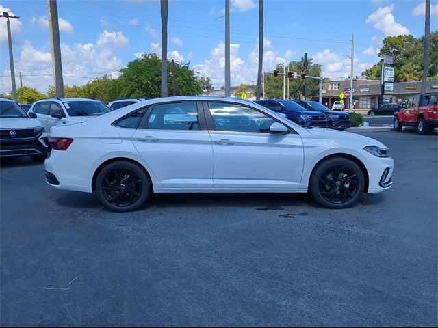 2025 Volkswagen Jetta SE