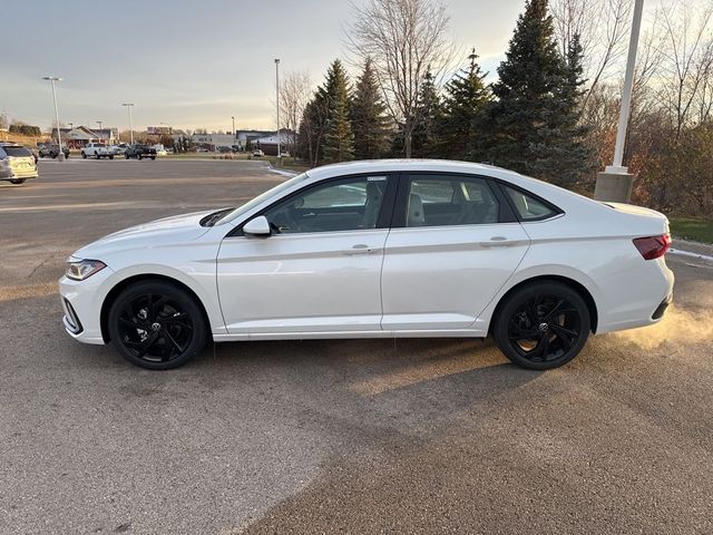 2025 Volkswagen Jetta SE