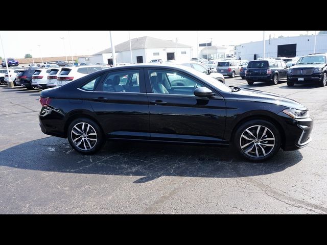 2025 Volkswagen Jetta SE